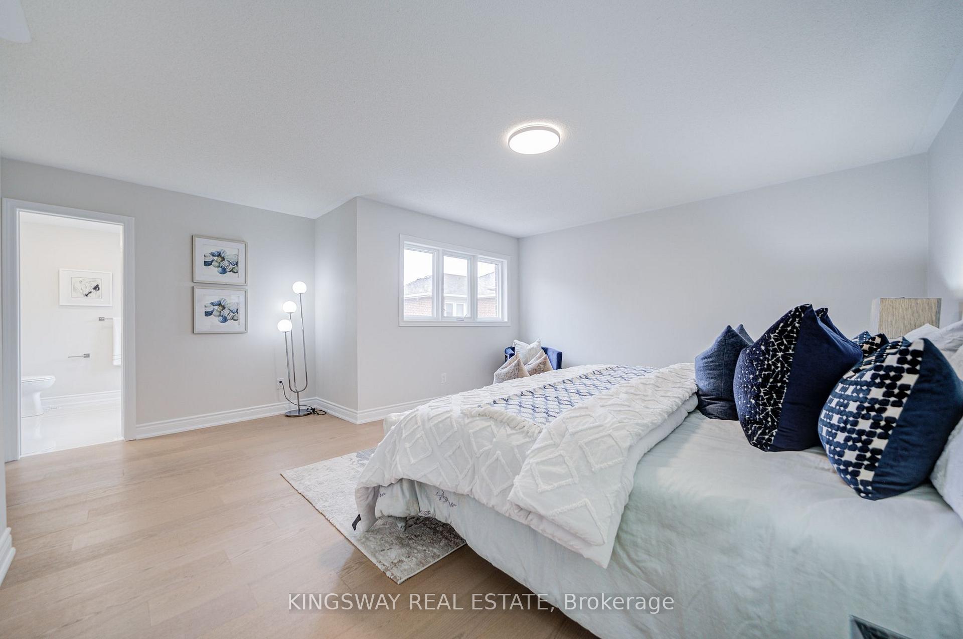 Photo 31 of 166 Matthew Drive, Vaughan, East Woodbridge — HOMEH