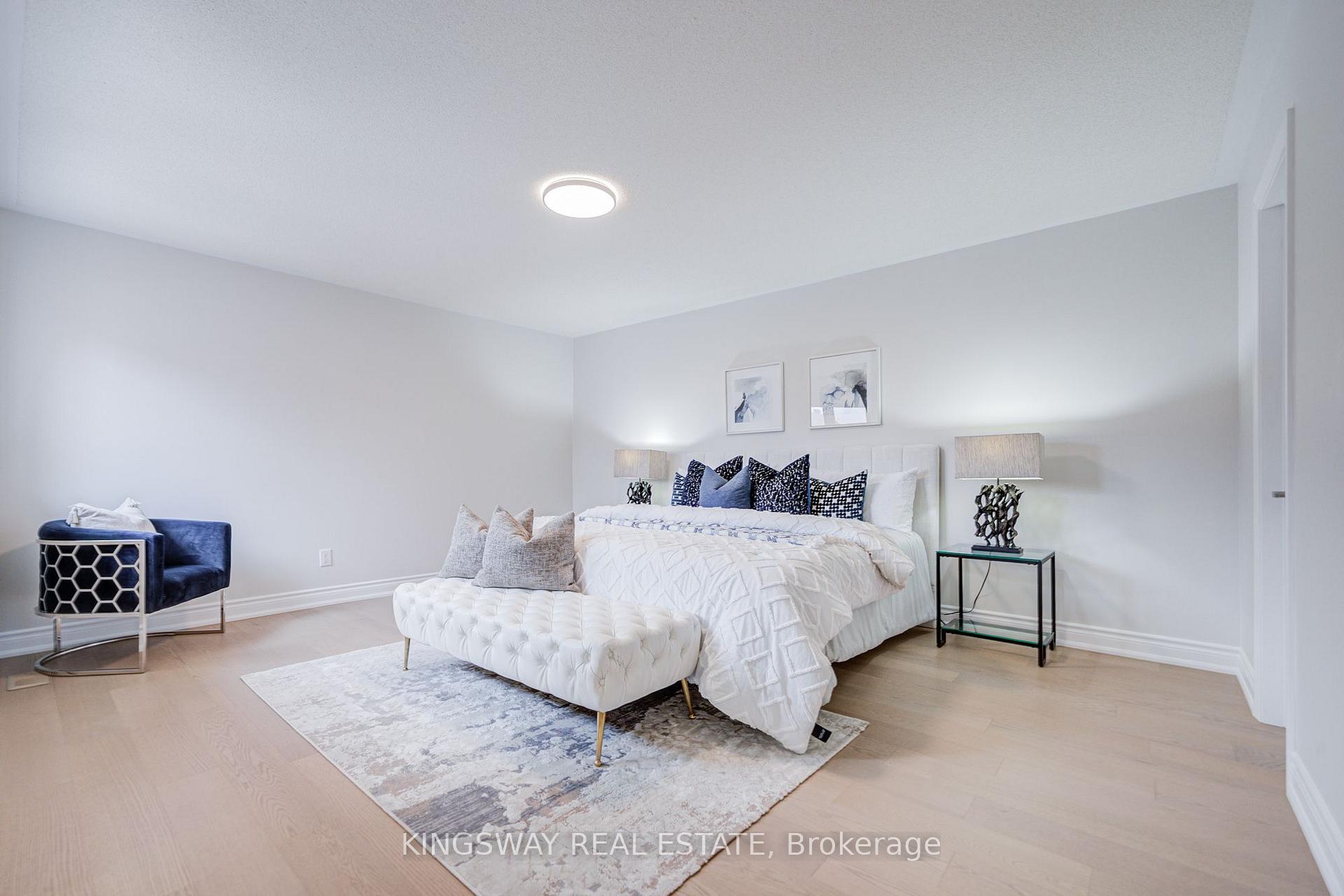 Photo 32 of 166 Matthew Drive, Vaughan, East Woodbridge — HOMEH