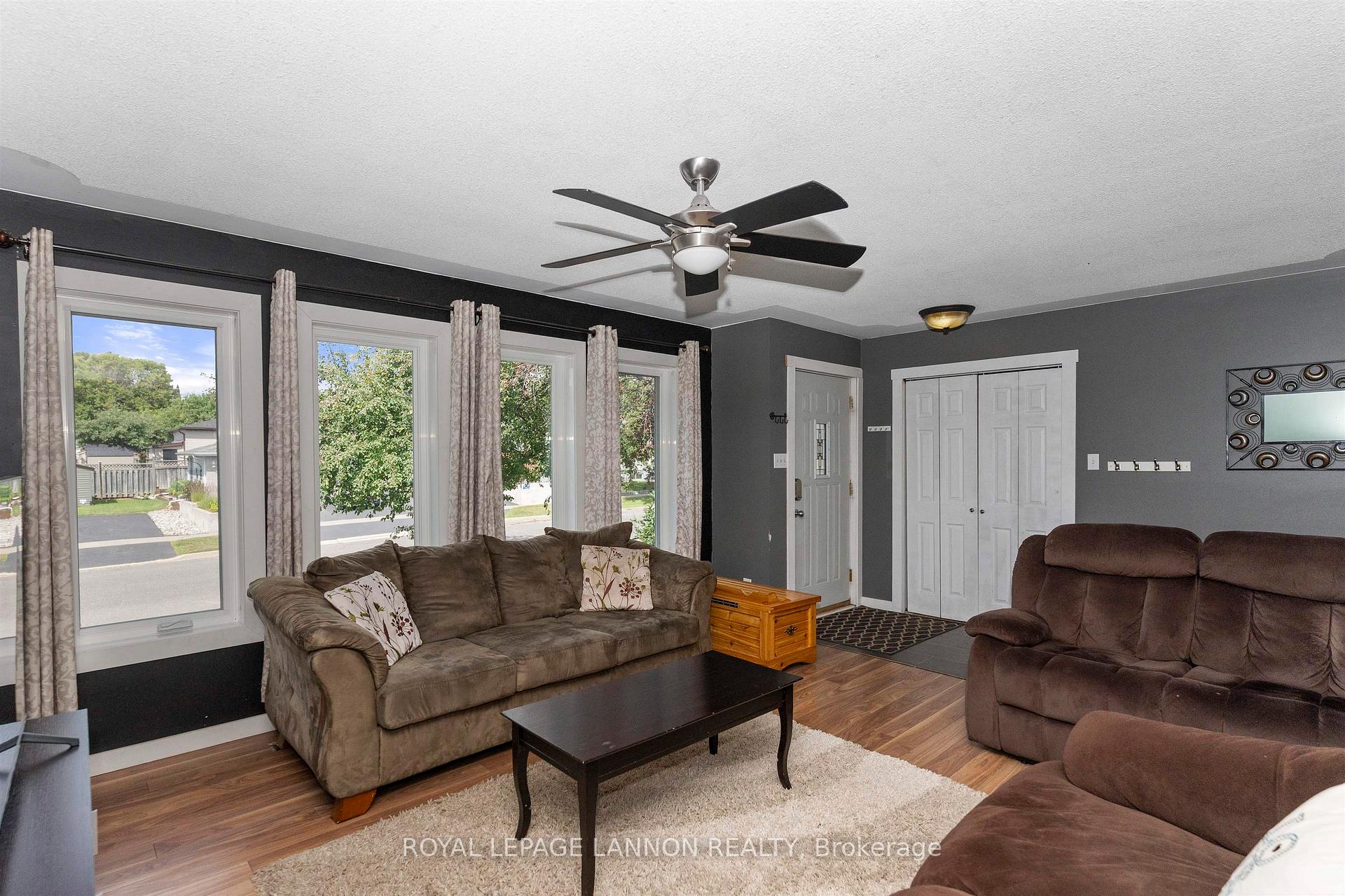 Photo 20 of 138 Iris Cres., Thunder Bay, Dawson Heights — HOMEH