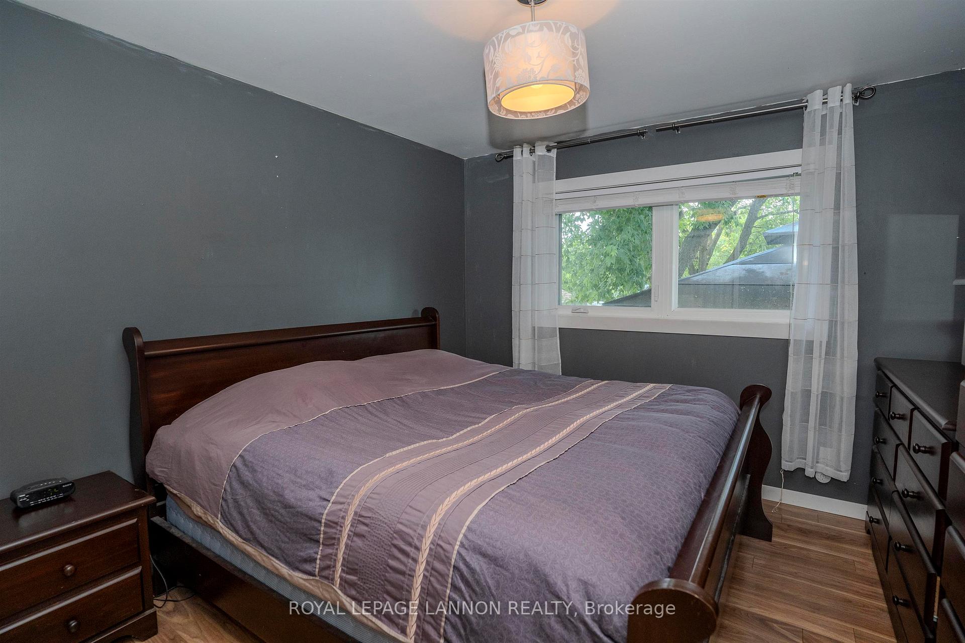 Photo 22 of 138 Iris Cres., Thunder Bay, Dawson Heights — HOMEH