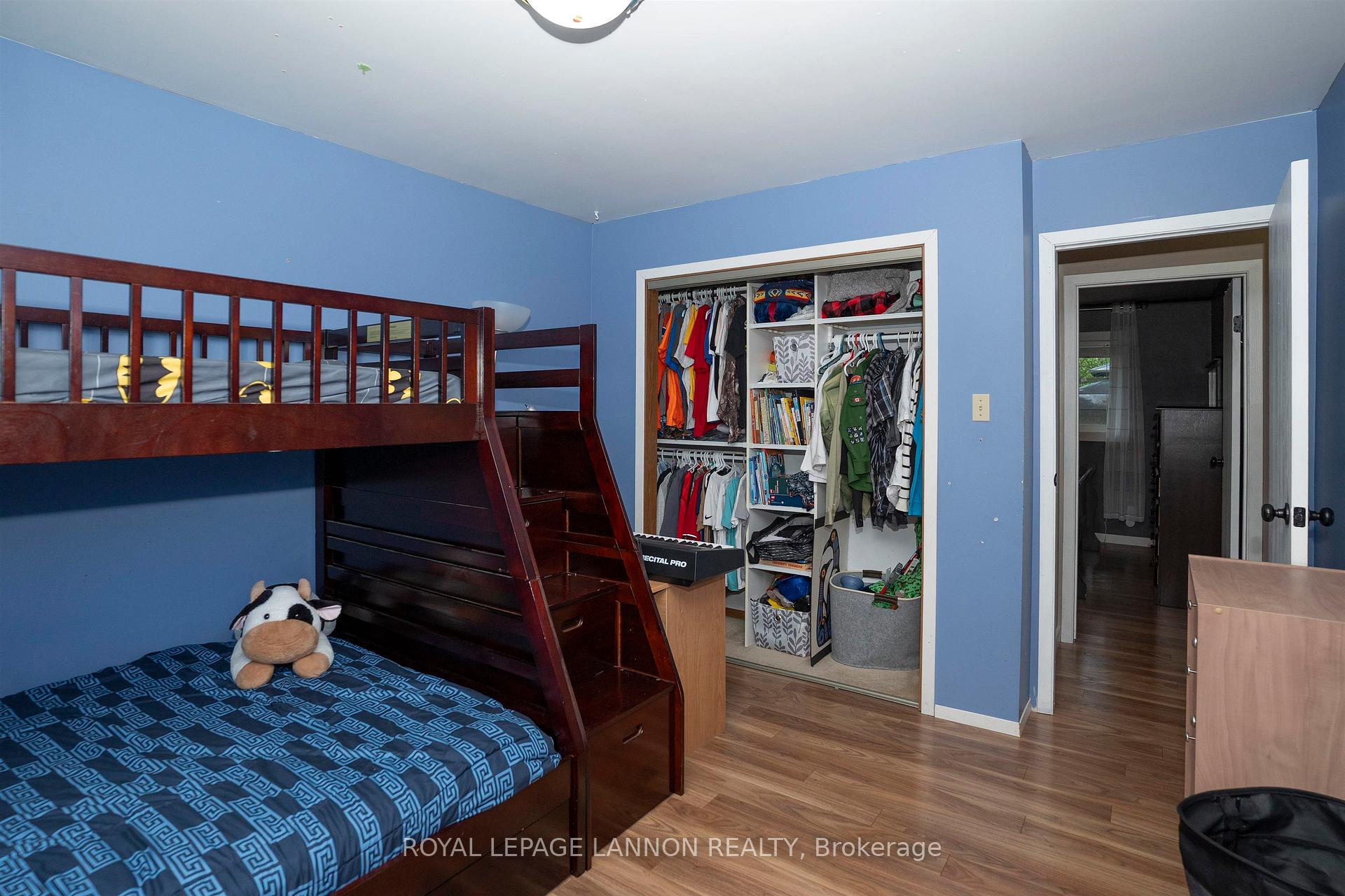 Photo 24 of 138 Iris Cres., Thunder Bay, Dawson Heights — HOMEH