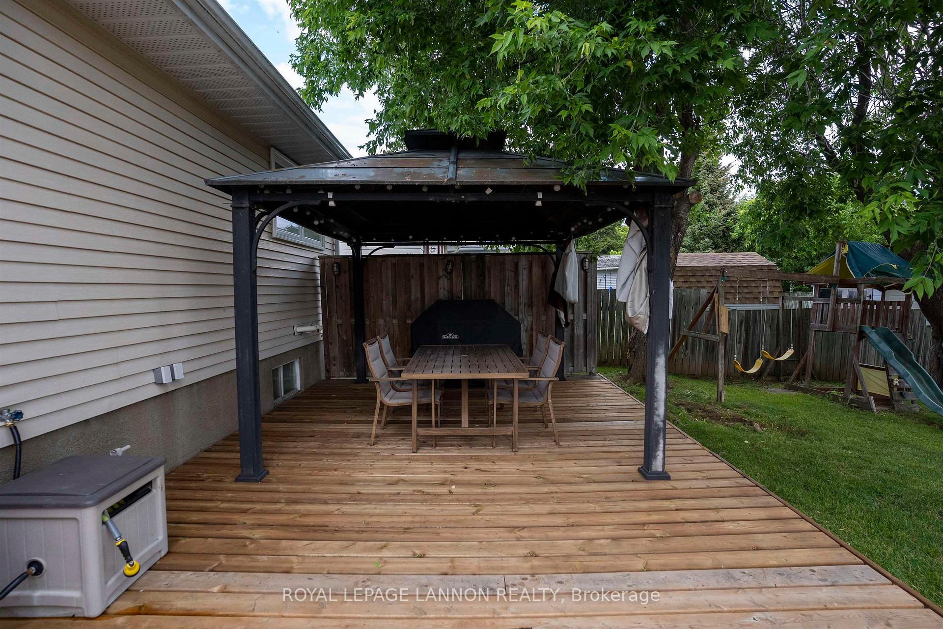Photo 47 of 138 Iris Cres., Thunder Bay, Dawson Heights — HOMEH