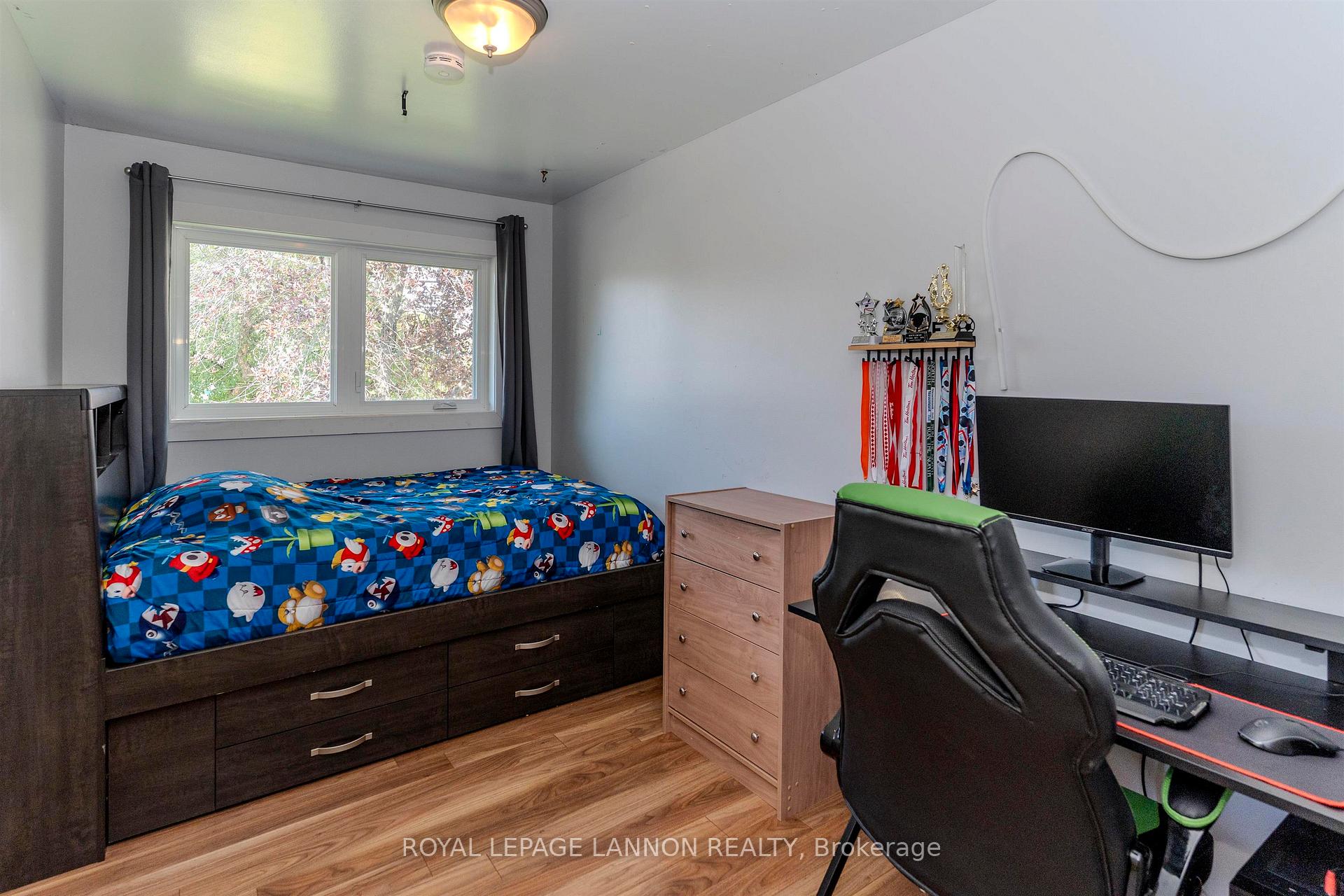Photo 49 of 138 Iris Cres., Thunder Bay, Dawson Heights — HOMEH