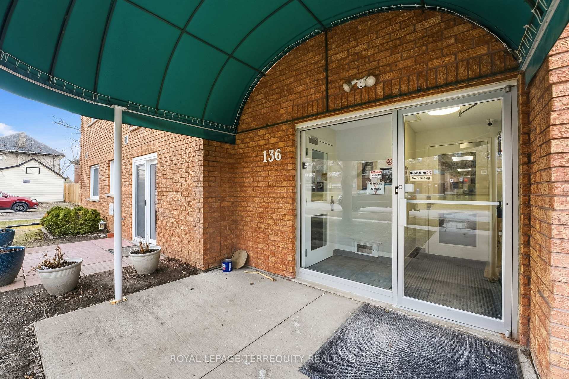 Photo 6 of Unit 307, 136 Ware Street, Peterborough, Town Ward 3 — HOMEH