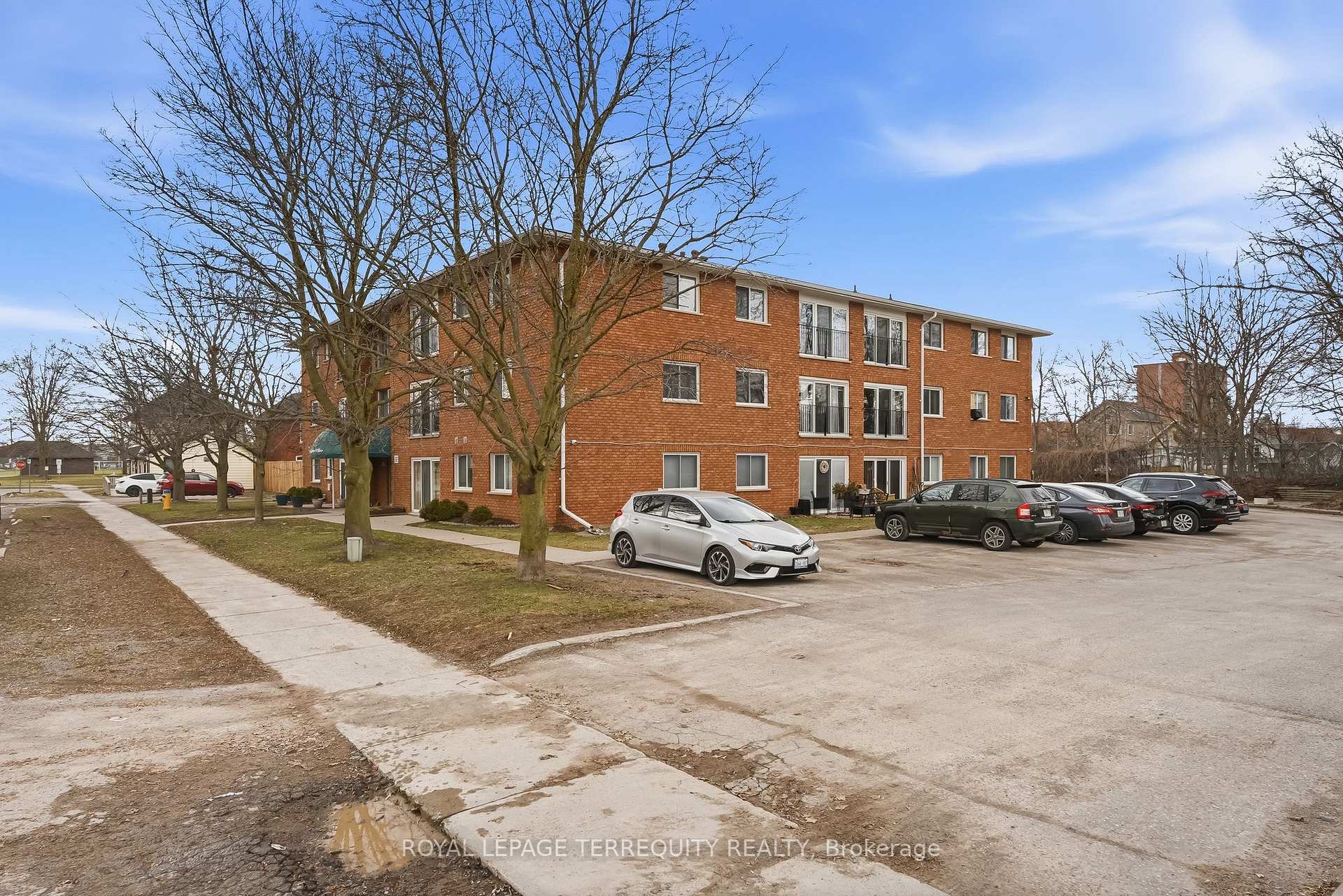 Photo 27 of Unit 307, 136 Ware Street, Peterborough, Town Ward 3 — HOMEH
