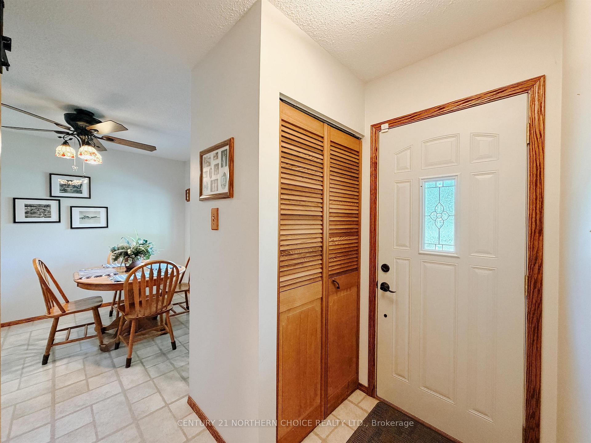 Photo 17 of 917 Valley Drive, Kenora, Evergreen — HOMEH