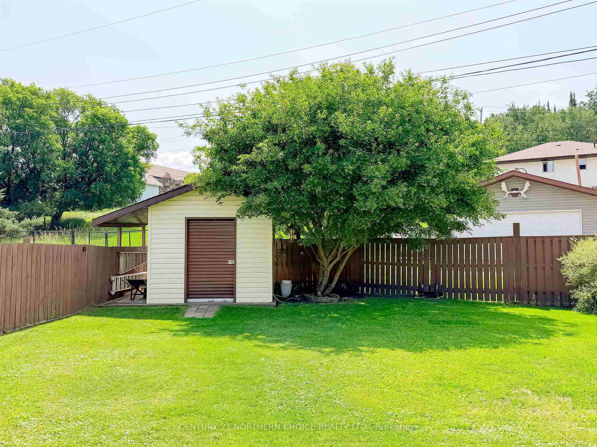 Photo 29 of 917 Valley Drive, Kenora, Evergreen — HOMEH