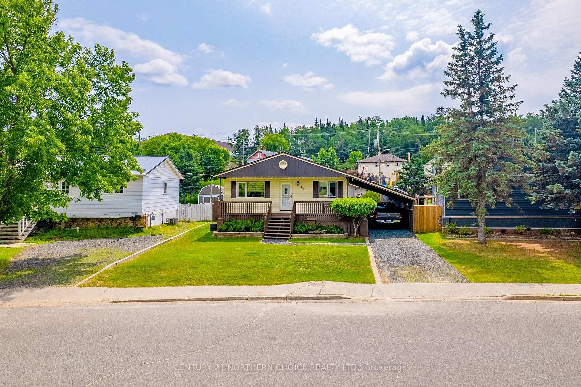 Photo 31 of 917 Valley Drive, Kenora, Evergreen — HOMEH