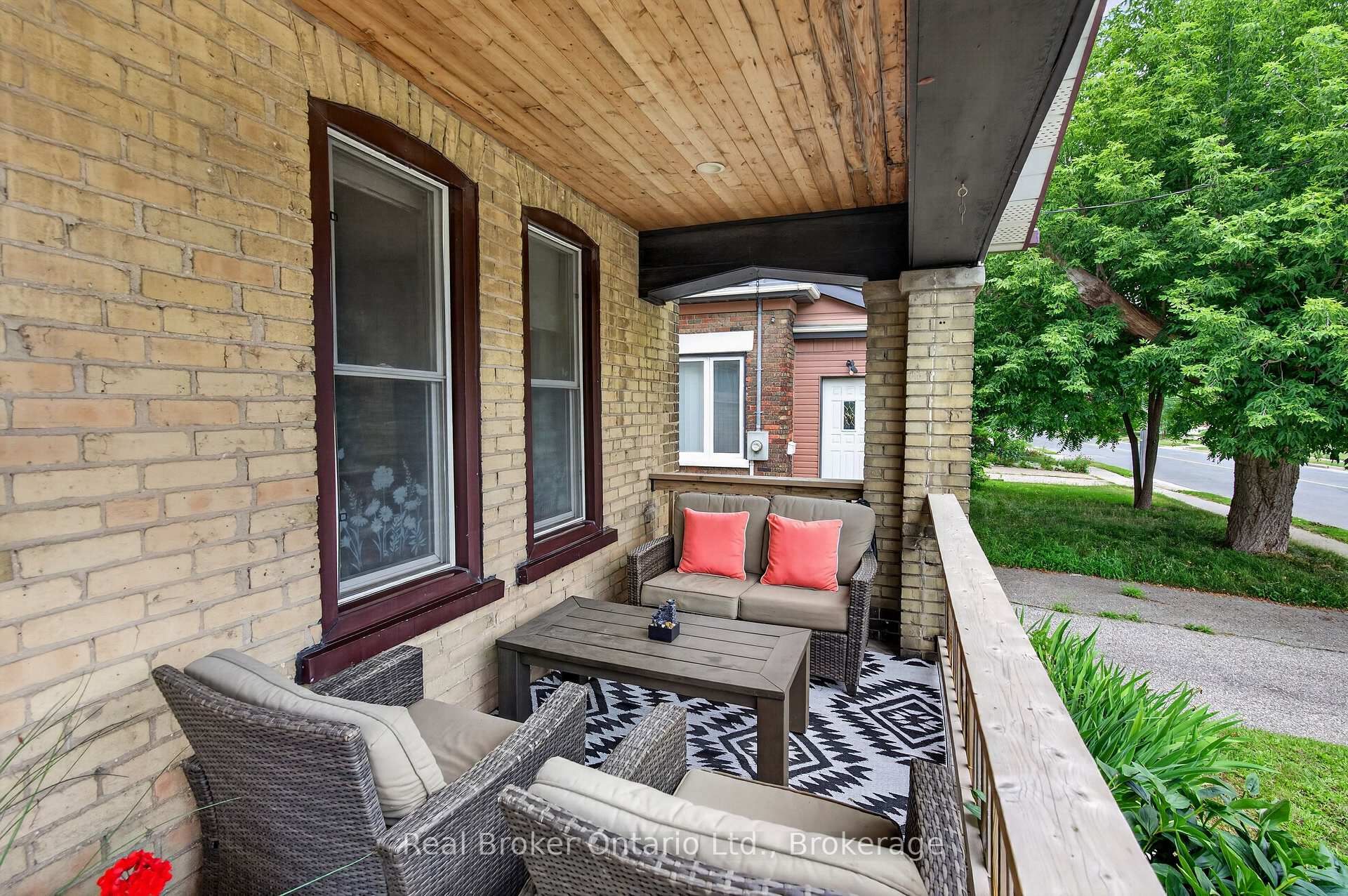 Photo 4 of 155 Lancaster Street W, Kitchener, Civic Centre — HOMEH