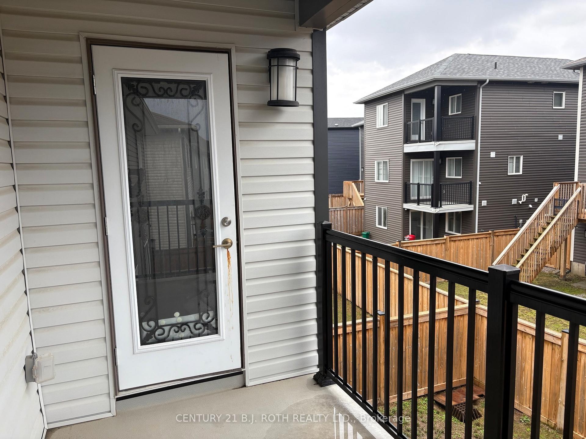 Photo 19 of 34 Alaskan Heights, Barrie, Rural Barrie Southwest — HOMEH