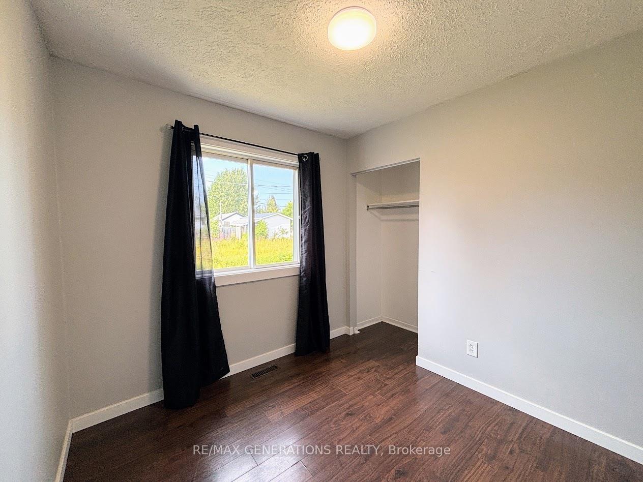 Photo 15 of 25 Brooks Street, Manitouwadge — HOMEH