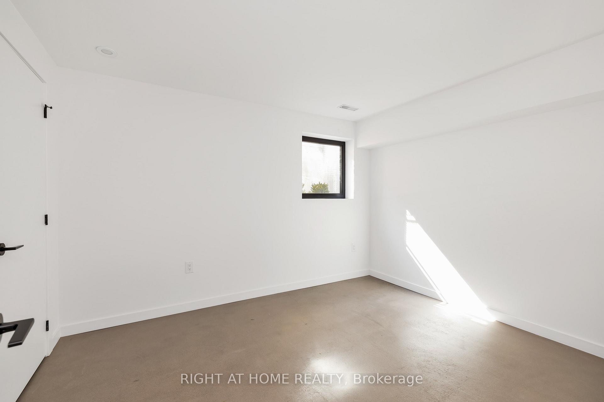 Photo 7 of Unit Unit #4, 86 Lansdowne Avenue, Toronto, Roncesvalles — HOMEH