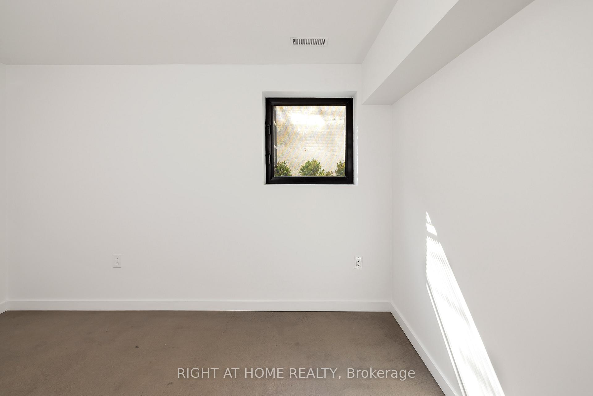 Photo 8 of Unit Unit #4, 86 Lansdowne Avenue, Toronto, Roncesvalles — HOMEH