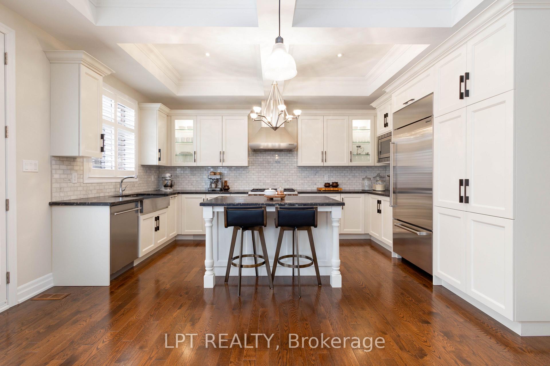 Photo 10 of 113 Burns Boulevard, King, King City — HOMEH