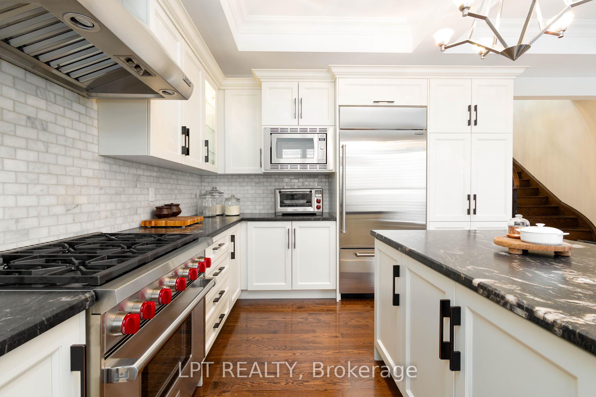 Photo 11 of 113 Burns Boulevard, King, King City — HOMEH