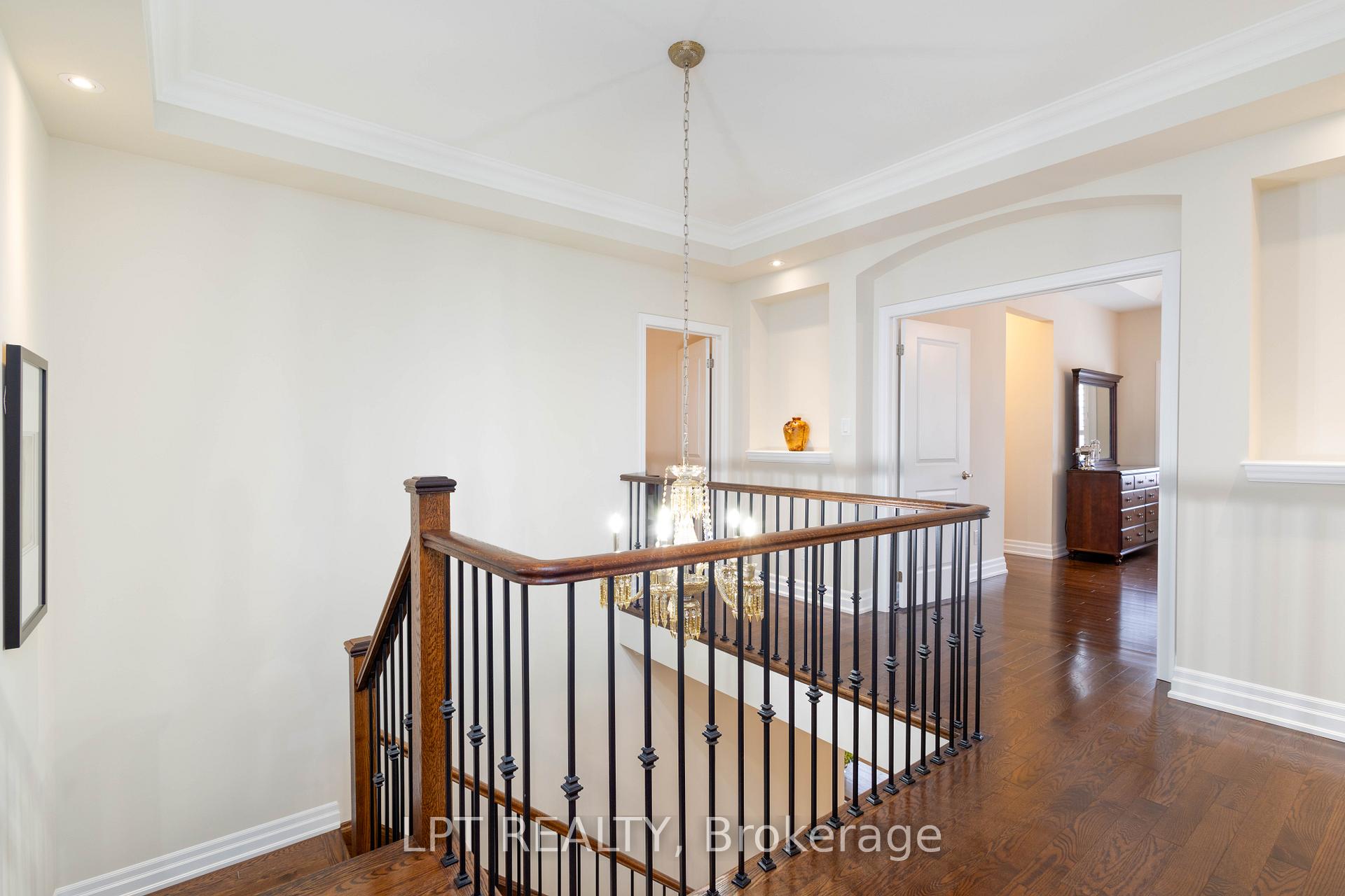 Photo 16 of 113 Burns Boulevard, King, King City — HOMEH