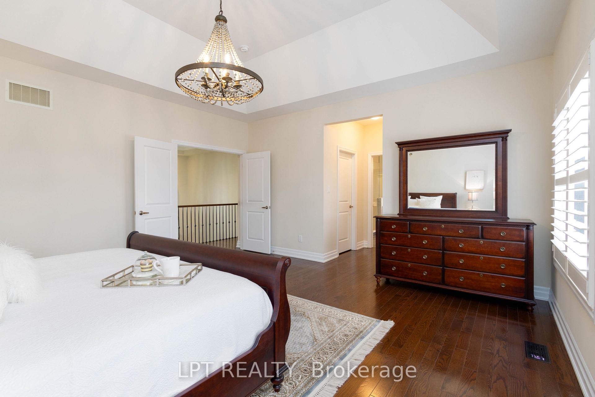 Photo 19 of 113 Burns Boulevard, King, King City — HOMEH
