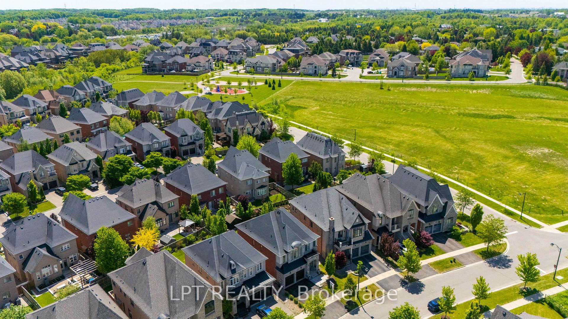 Photo 40 of 113 Burns Boulevard, King, King City — HOMEH
