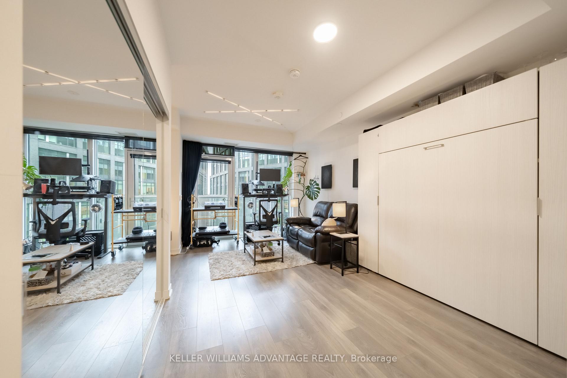 Photo 2 of Unit 1009, 20 Richardson Street, Toronto, Waterfront Communities — HOMEH
