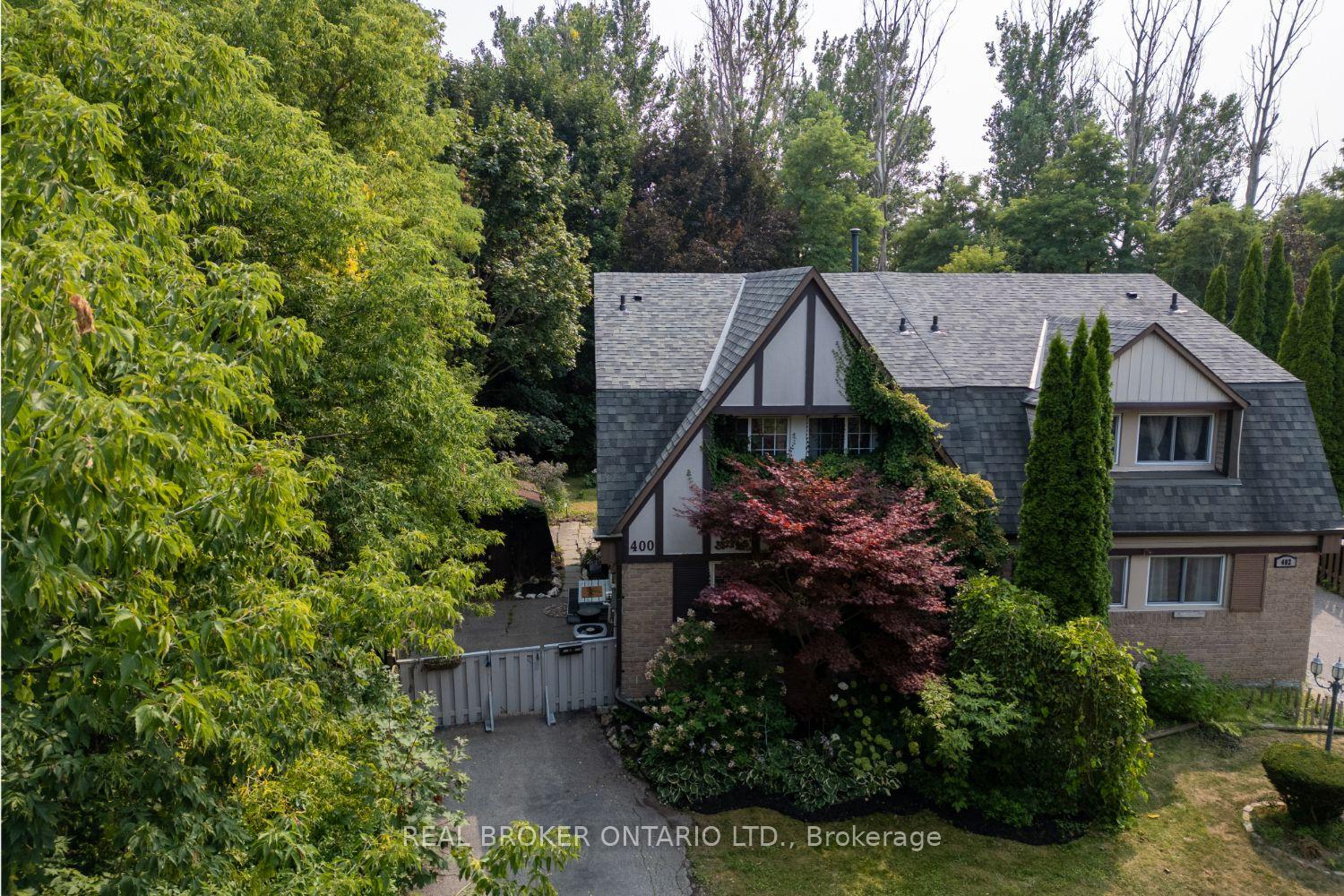 Photo 2 of 400 Wickham Court, Oshawa, Eastdale — HOMEH