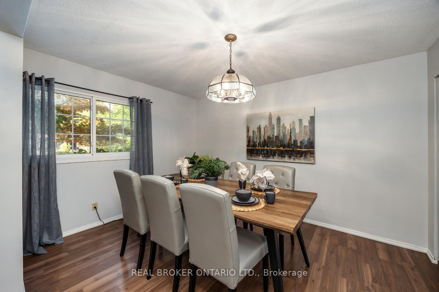 Photo 10 of 400 Wickham Court, Oshawa, Eastdale — HOMEH