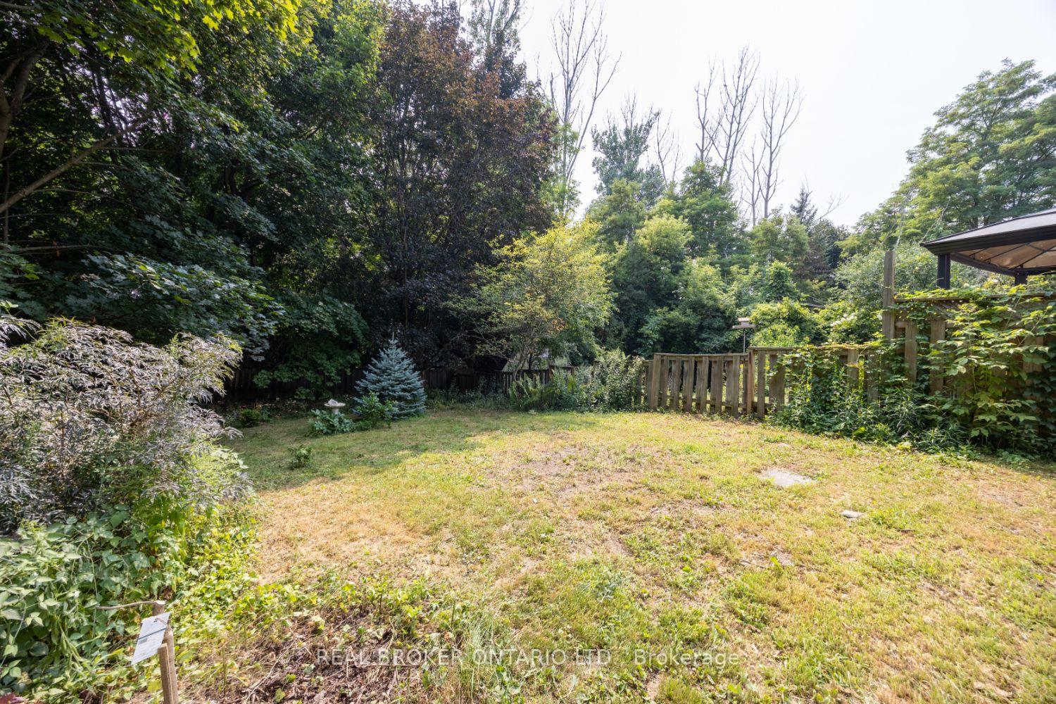 Photo 26 of 400 Wickham Court, Oshawa, Eastdale — HOMEH
