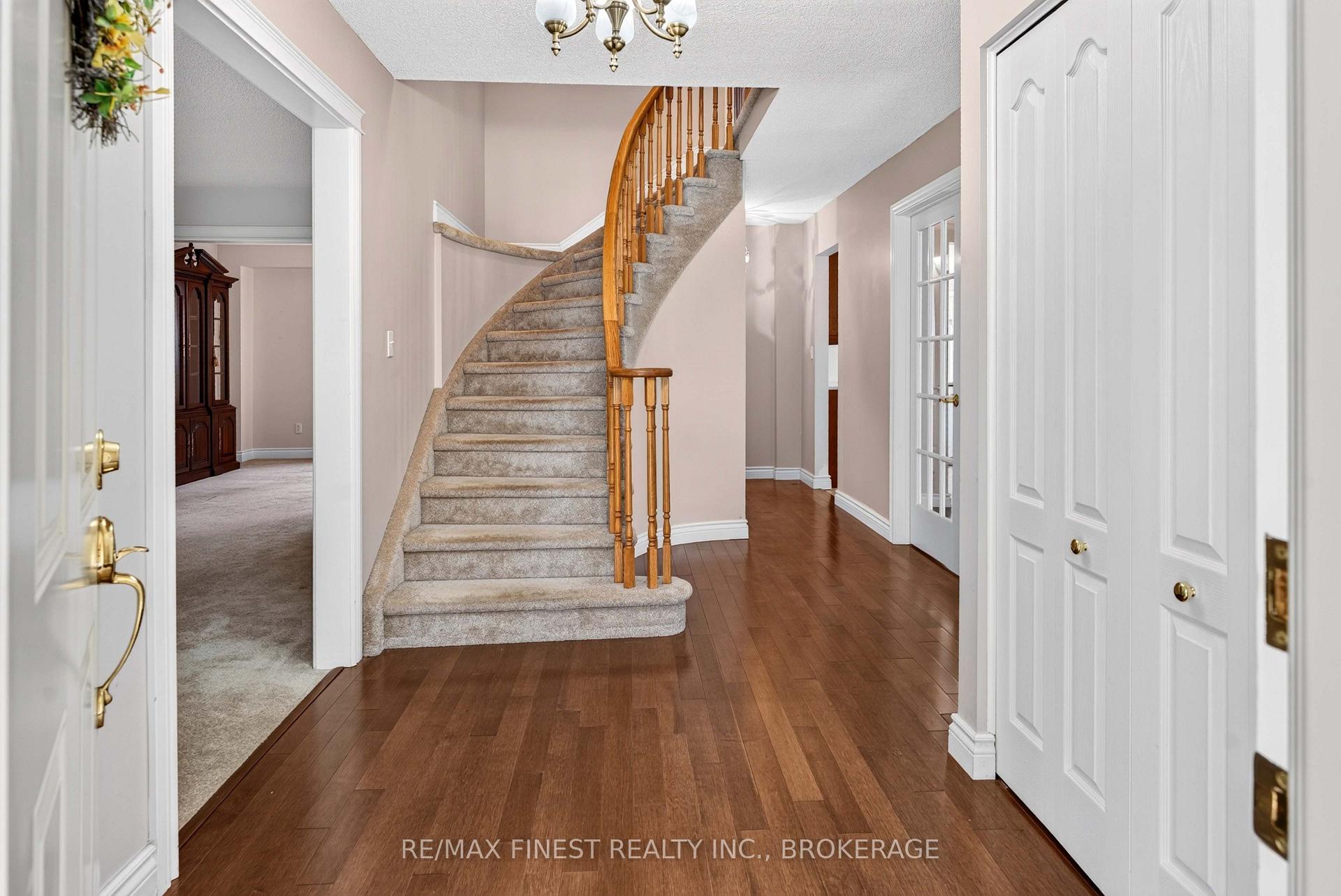 Photo 4 of 886 Bridle Path Crescent, Kingston, North of Taylor-Kidd Blvd — HOMEH
