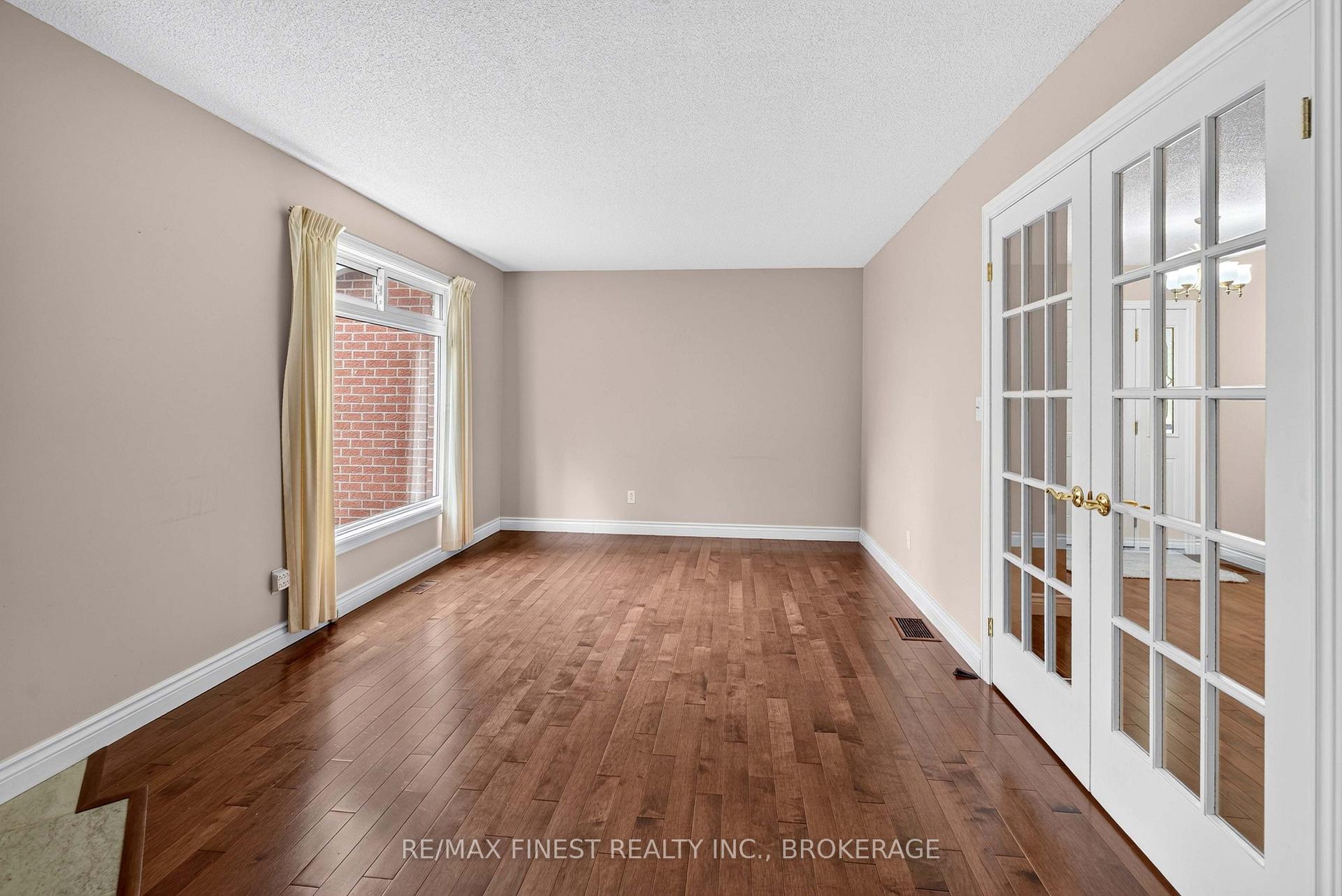 Photo 11 of 886 Bridle Path Crescent, Kingston, North of Taylor-Kidd Blvd — HOMEH