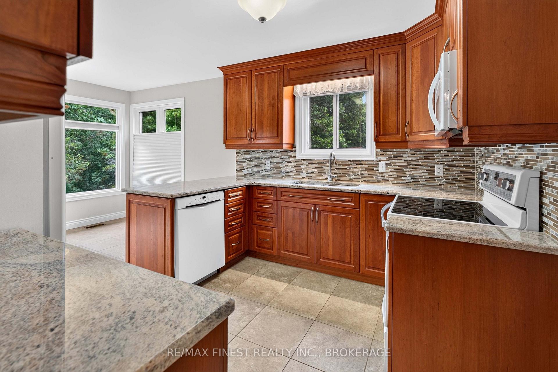 Photo 13 of 886 Bridle Path Crescent, Kingston, North of Taylor-Kidd Blvd — HOMEH