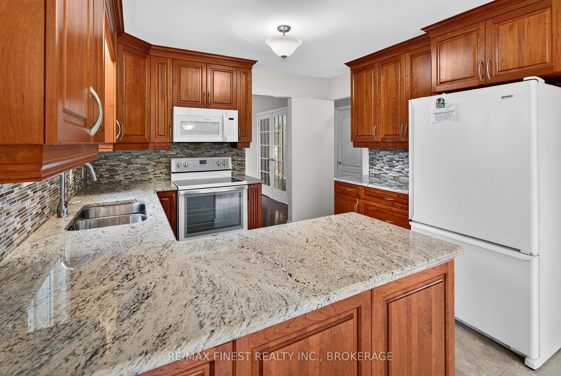 Photo 18 of 886 Bridle Path Crescent, Kingston, North of Taylor-Kidd Blvd — HOMEH