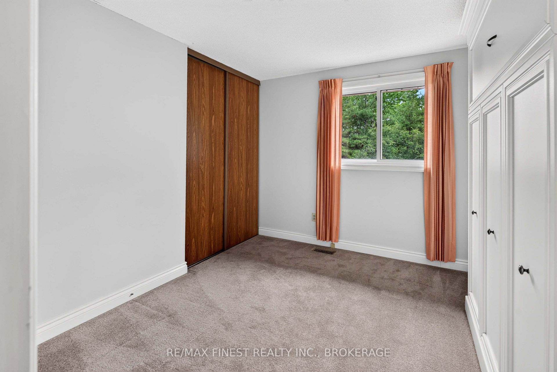 Photo 25 of 886 Bridle Path Crescent, Kingston, North of Taylor-Kidd Blvd — HOMEH