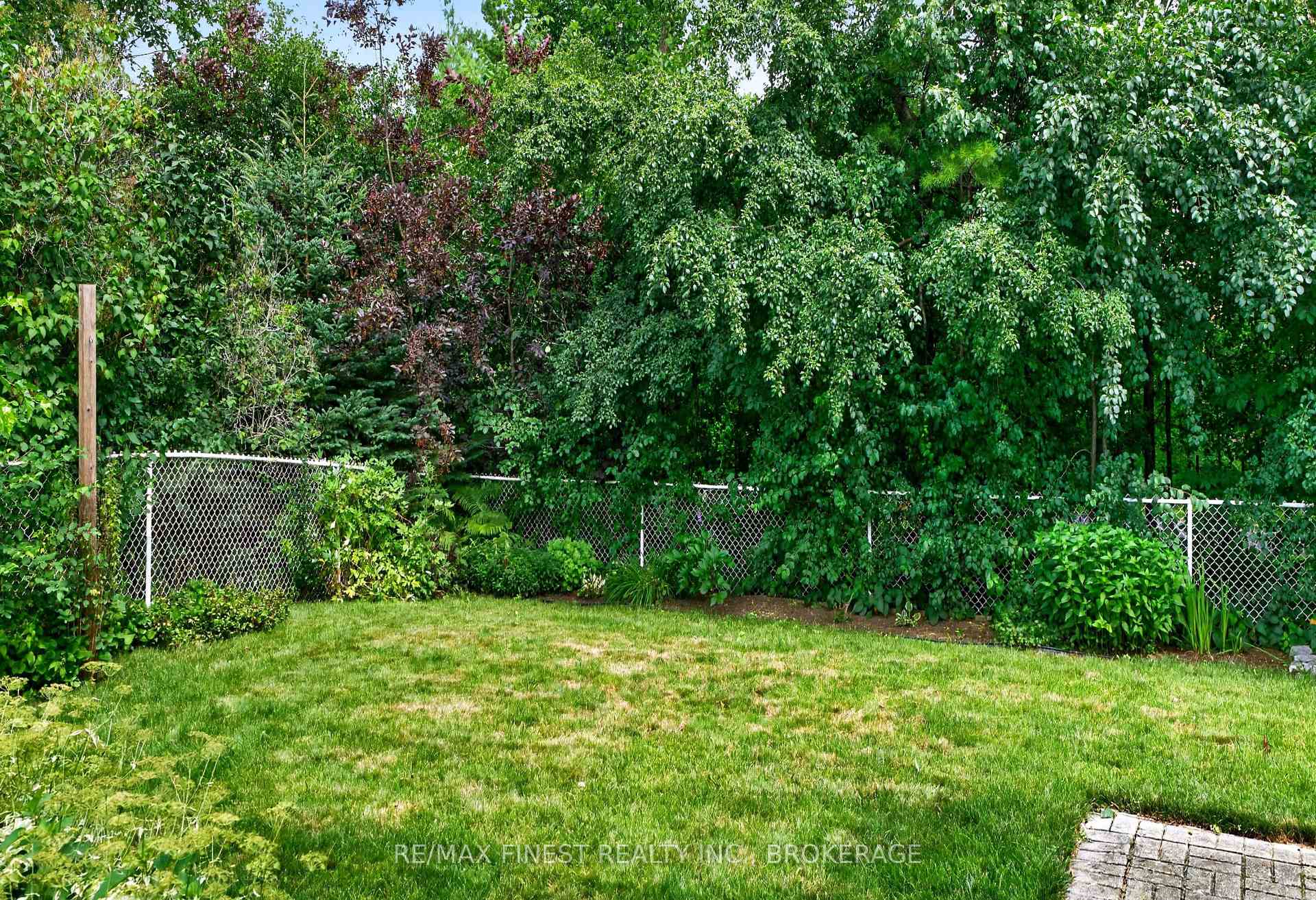 Photo 44 of 886 Bridle Path Crescent, Kingston, North of Taylor-Kidd Blvd — HOMEH