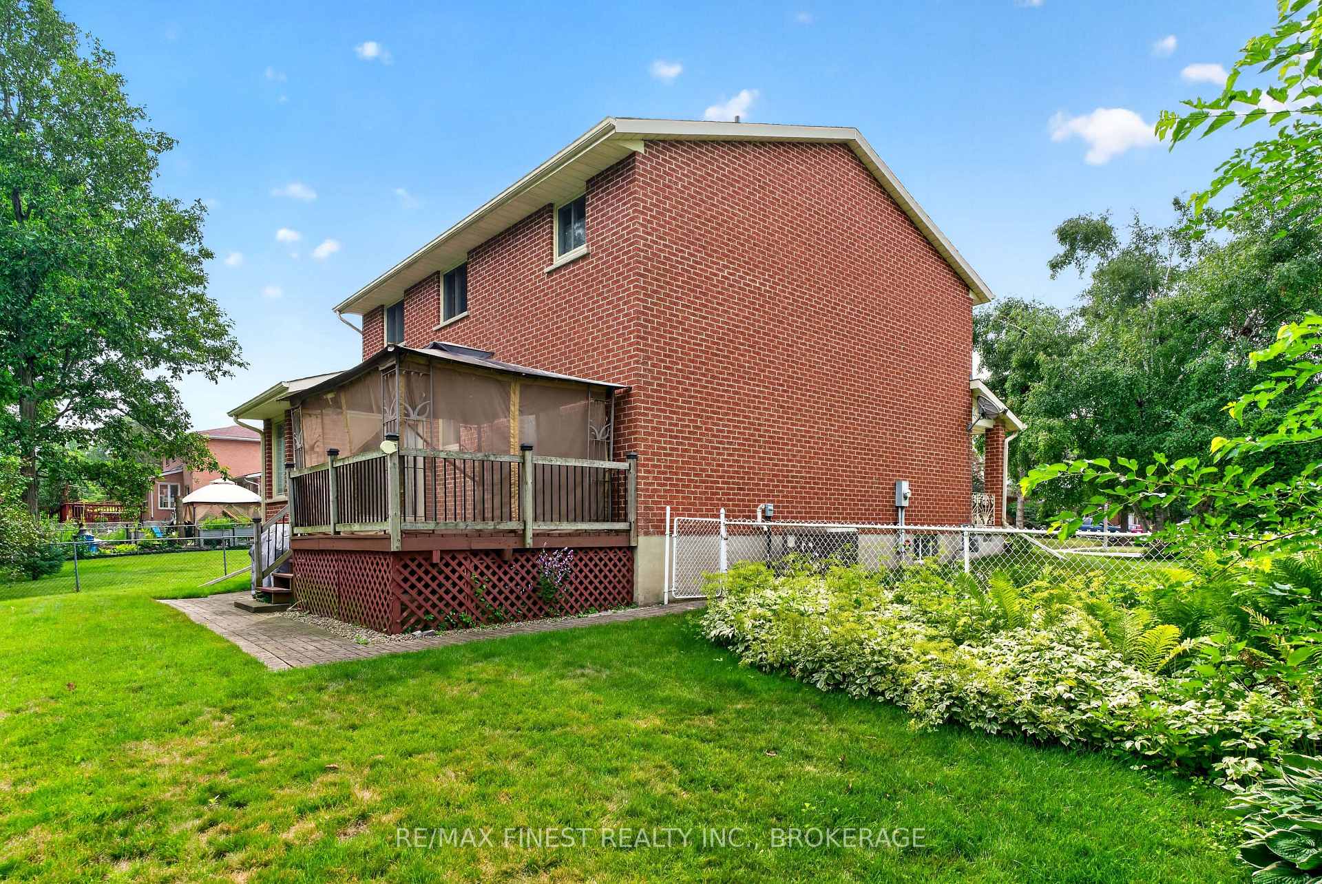 Photo 45 of 886 Bridle Path Crescent, Kingston, North of Taylor-Kidd Blvd — HOMEH
