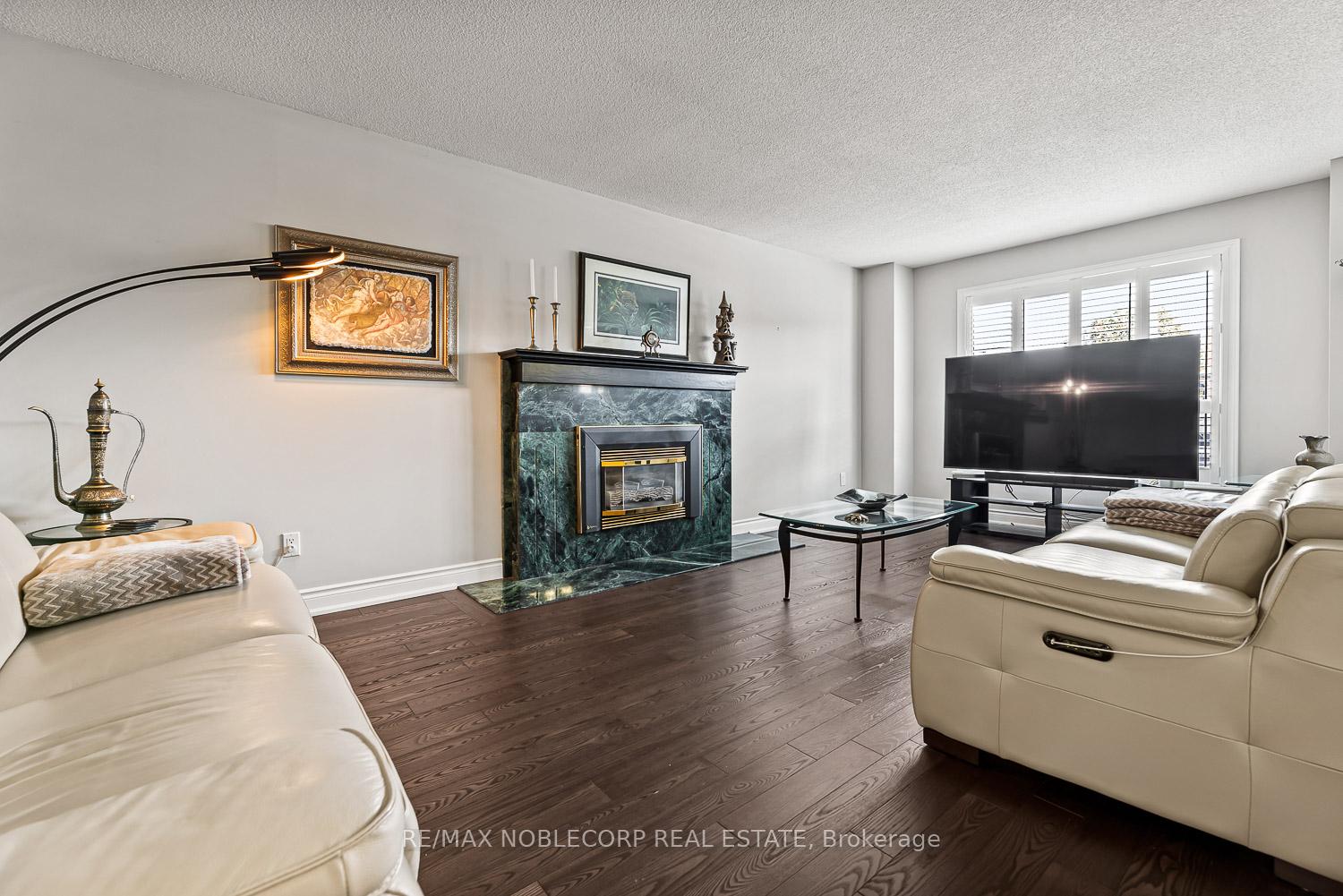 Photo 14 of 24 Egan Crescent, Caledon, Bolton North — HOMEH