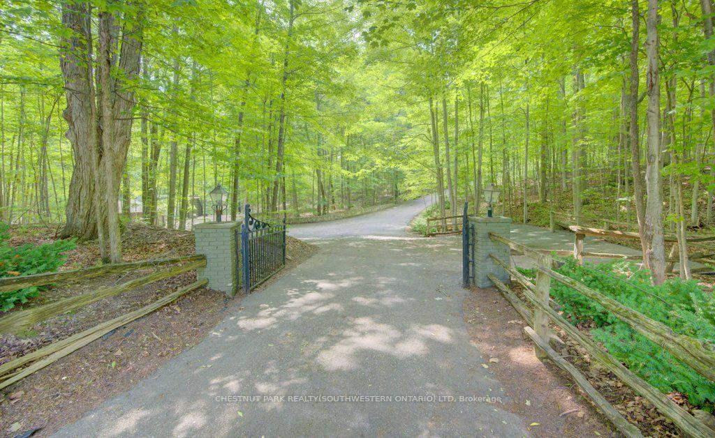 Photo 2 of 7785 Wellington 34 Road, Puslinch, Rural Puslinch East — HOMEH
