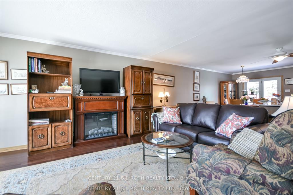 Photo 9 of 8 Sandra Drive, Orillia — HOMEH