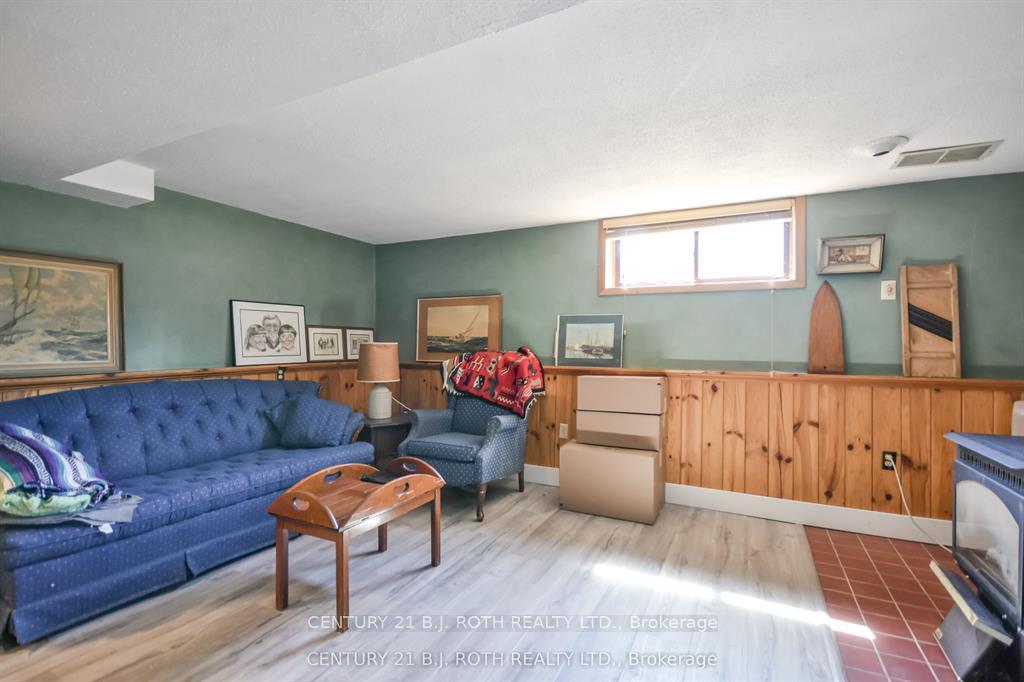 Photo 33 of 8 Sandra Drive, Orillia — HOMEH