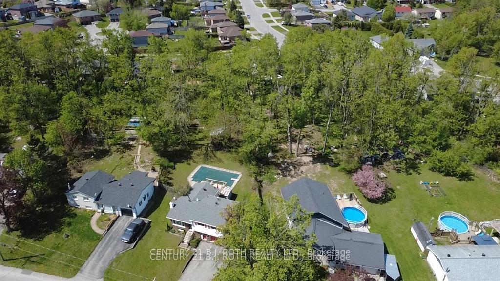 Photo 39 of 8 Sandra Drive, Orillia — HOMEH