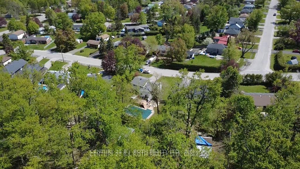 Photo 41 of 8 Sandra Drive, Orillia — HOMEH