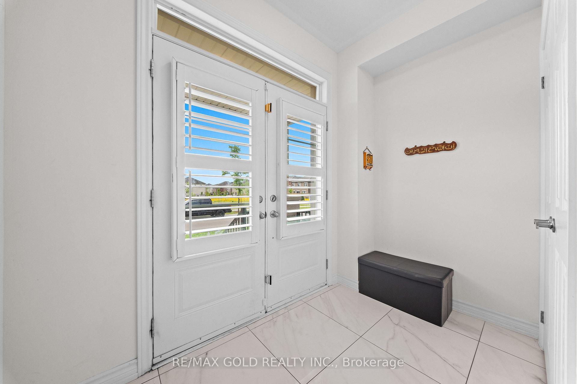 Photo 5 of 271 Fleetwood Drive, Oshawa, Eastdale — HOMEH