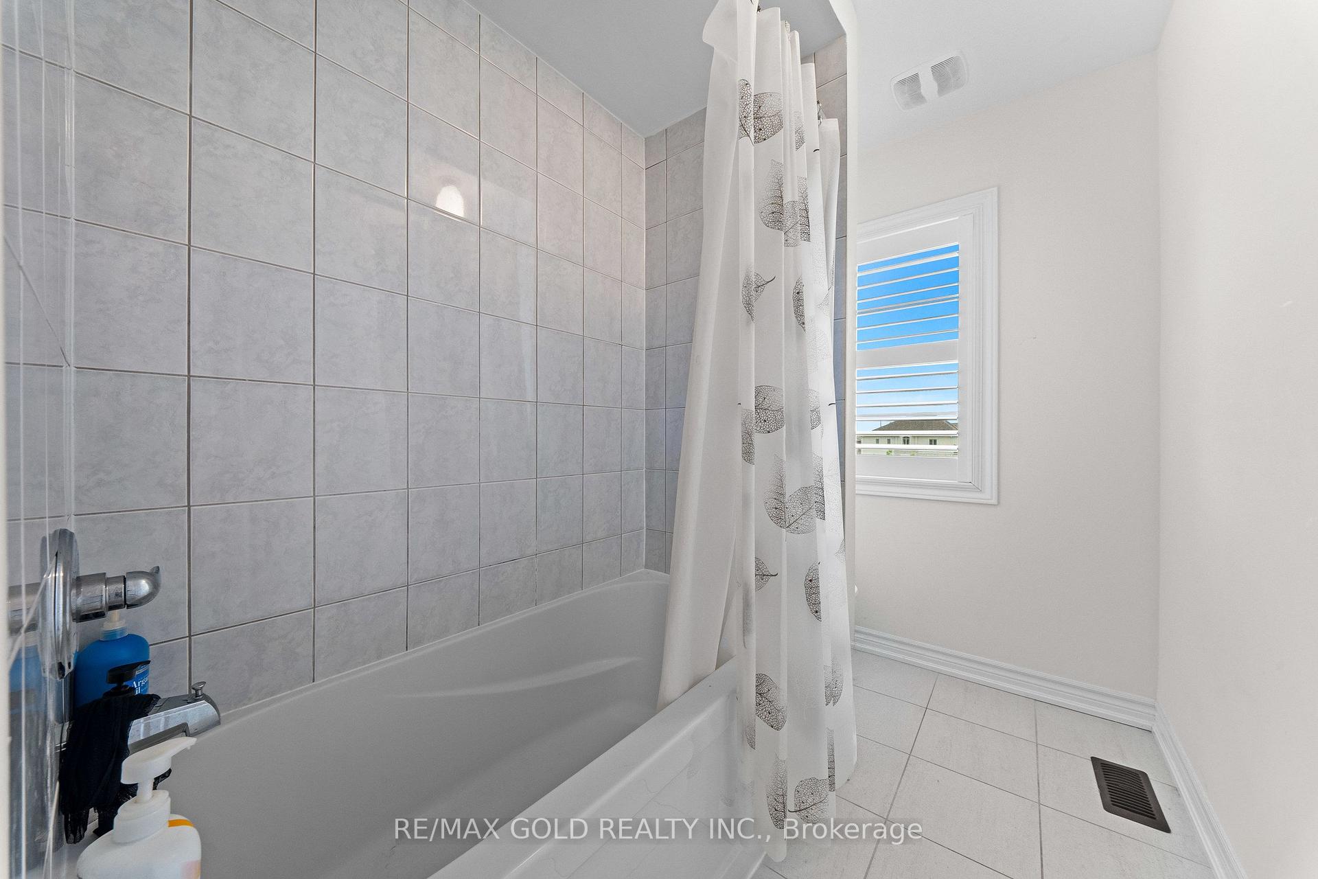 Photo 34 of 271 Fleetwood Drive, Oshawa, Eastdale — HOMEH