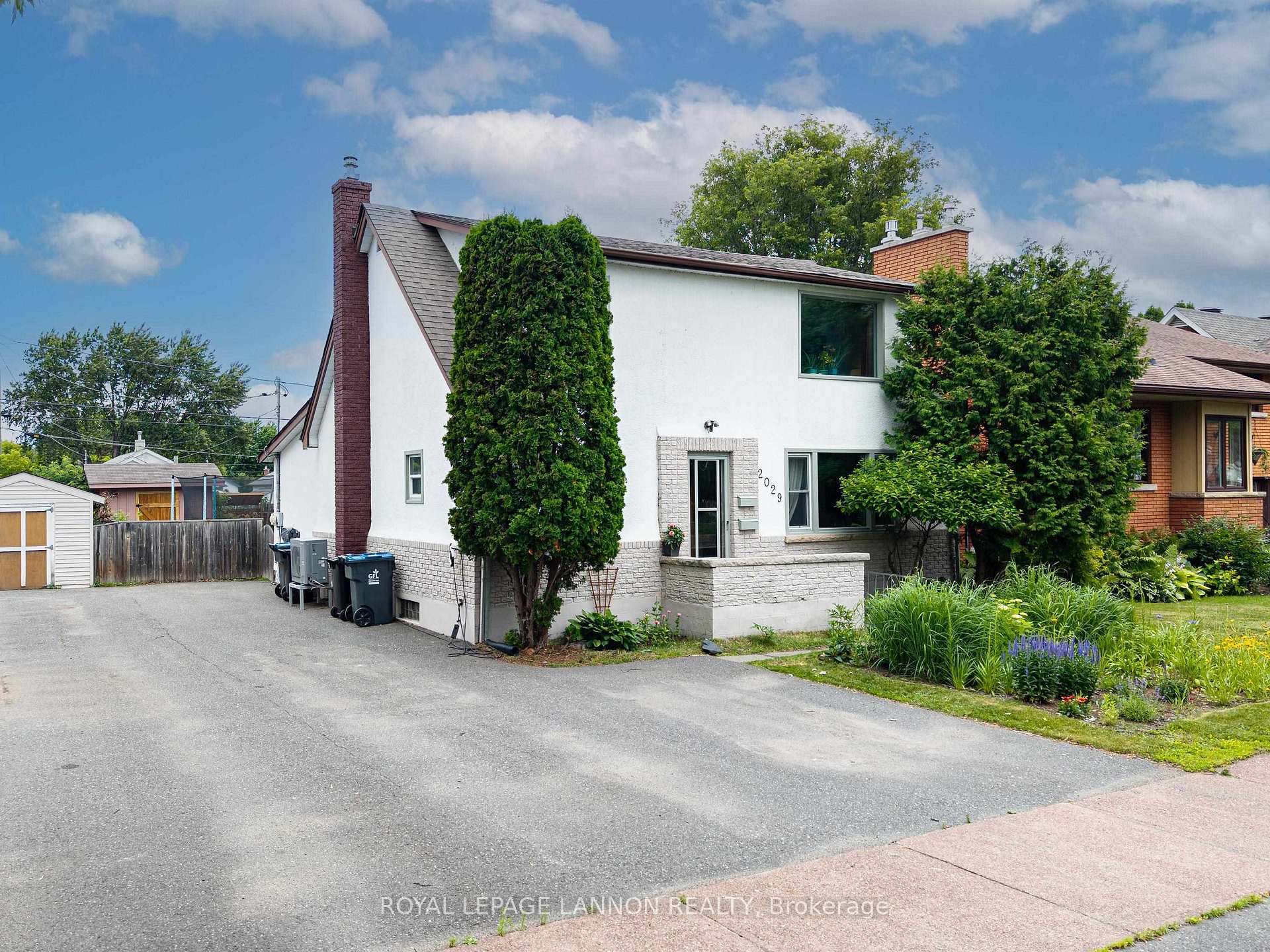 Photo 1 of 2029 Hamilton Ave., Thunder Bay, Hyde Park — HOMEH