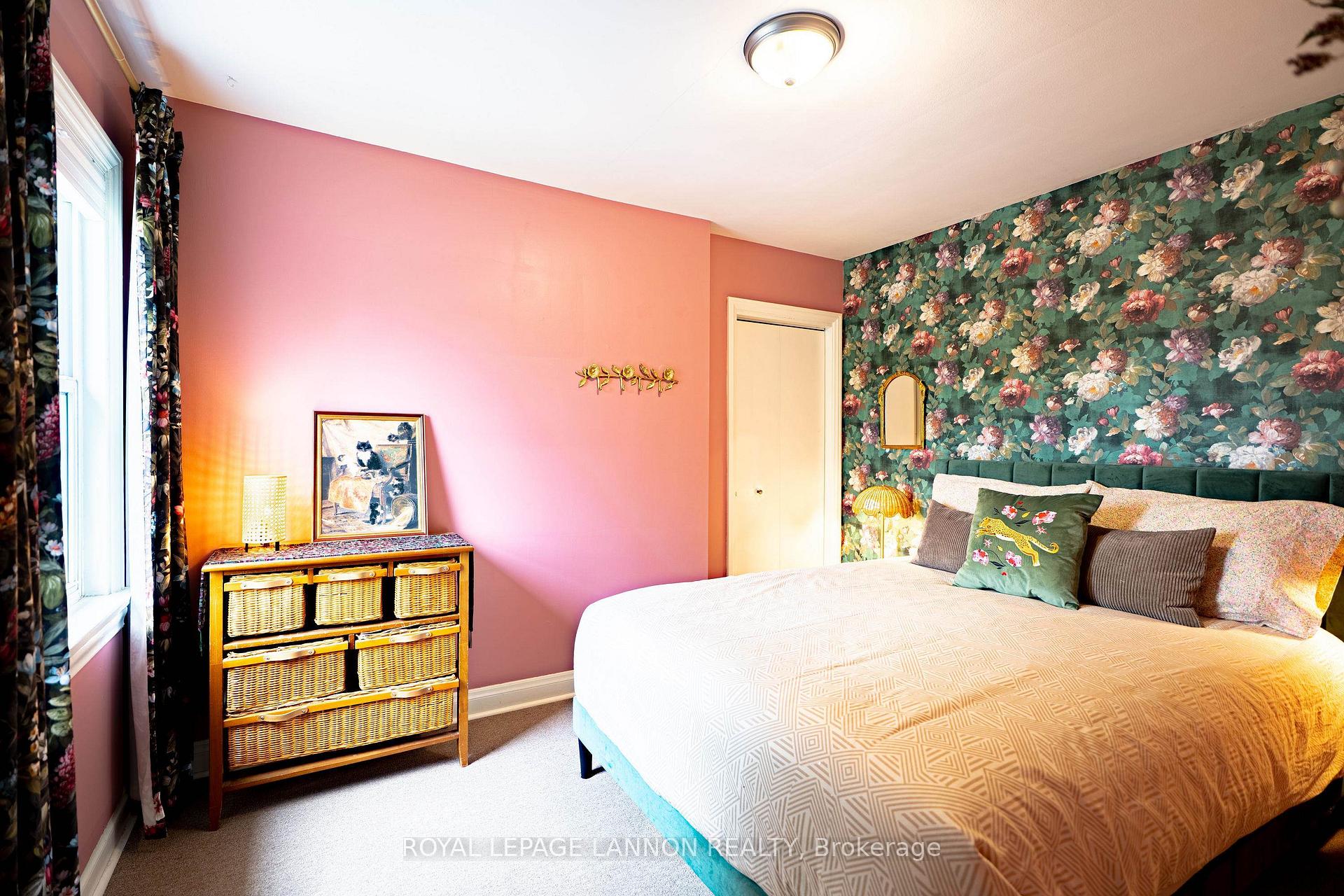 Photo 11 of 2029 Hamilton Ave., Thunder Bay, Hyde Park — HOMEH