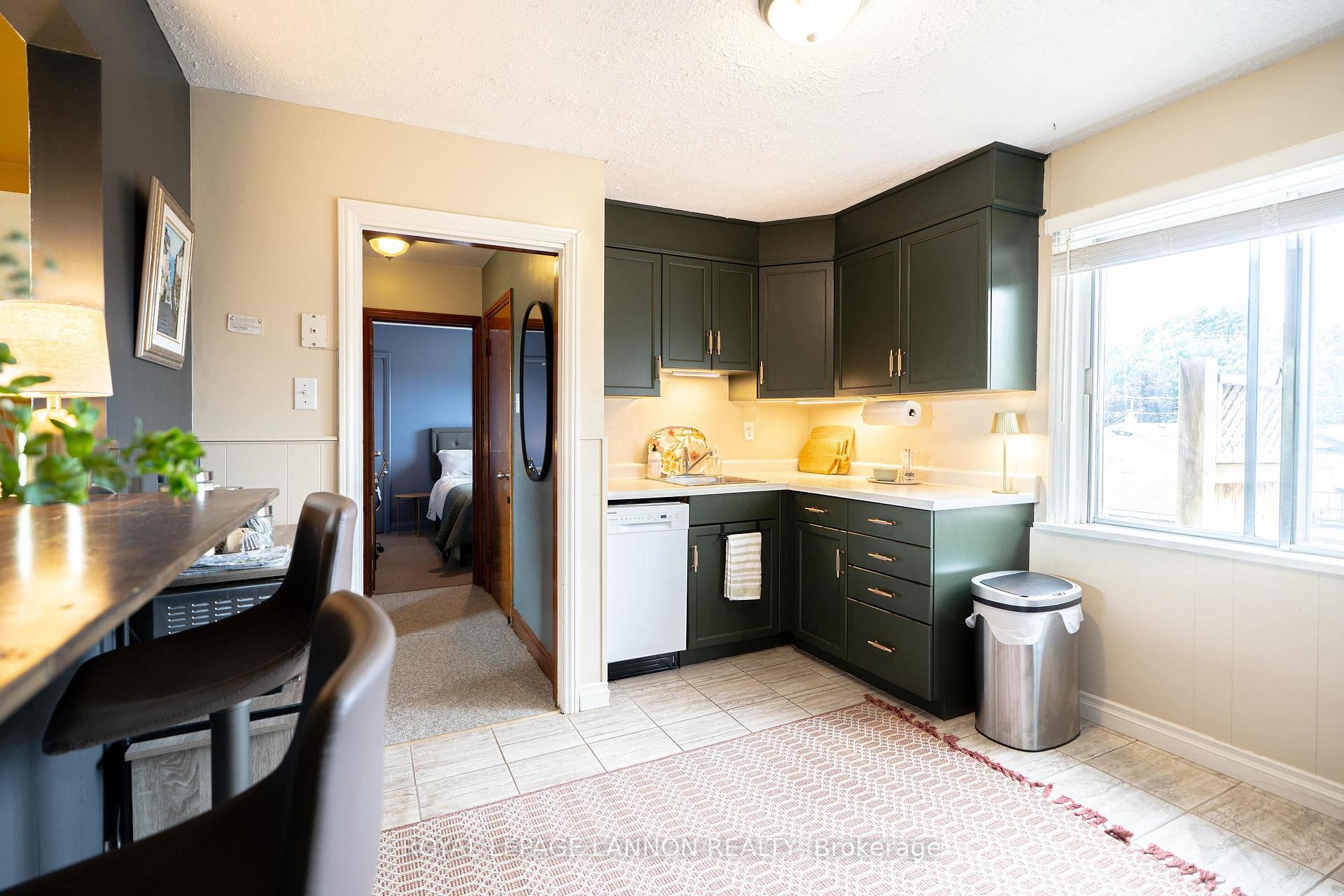 Photo 17 of 2029 Hamilton Ave., Thunder Bay, Hyde Park — HOMEH