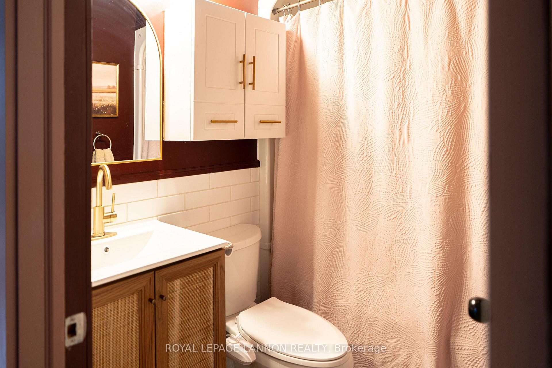 Photo 22 of 2029 Hamilton Ave., Thunder Bay, Hyde Park — HOMEH