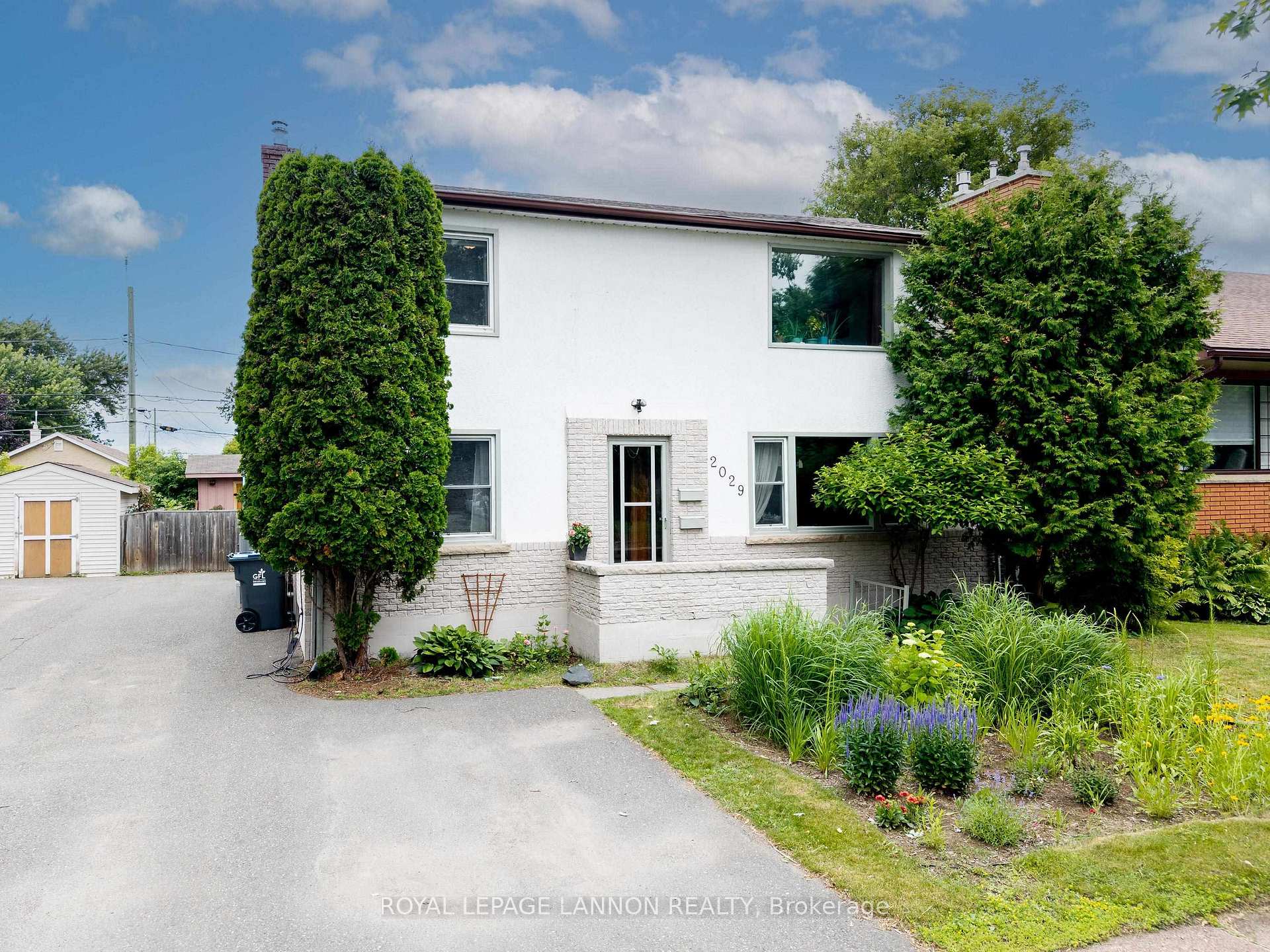 Photo 31 of 2029 Hamilton Ave., Thunder Bay, Hyde Park — HOMEH