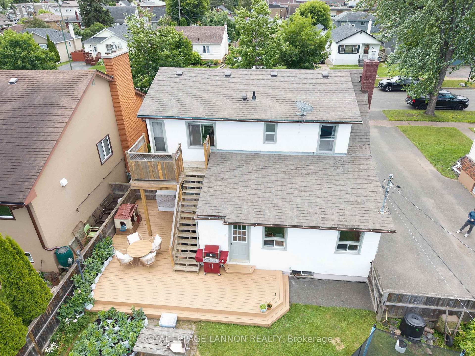 Photo 36 of 2029 Hamilton Ave., Thunder Bay, Hyde Park — HOMEH
