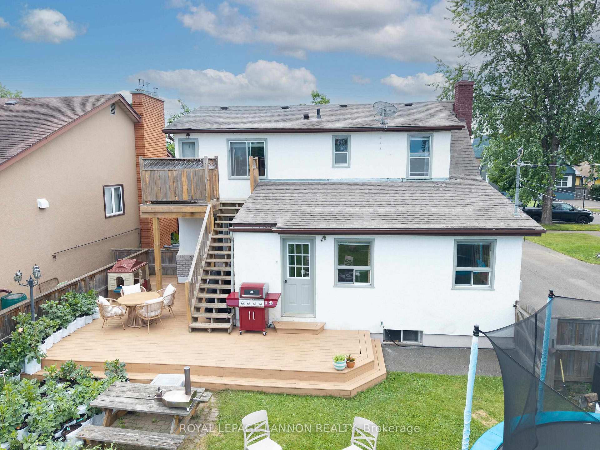 Photo 37 of 2029 Hamilton Ave., Thunder Bay, Hyde Park — HOMEH