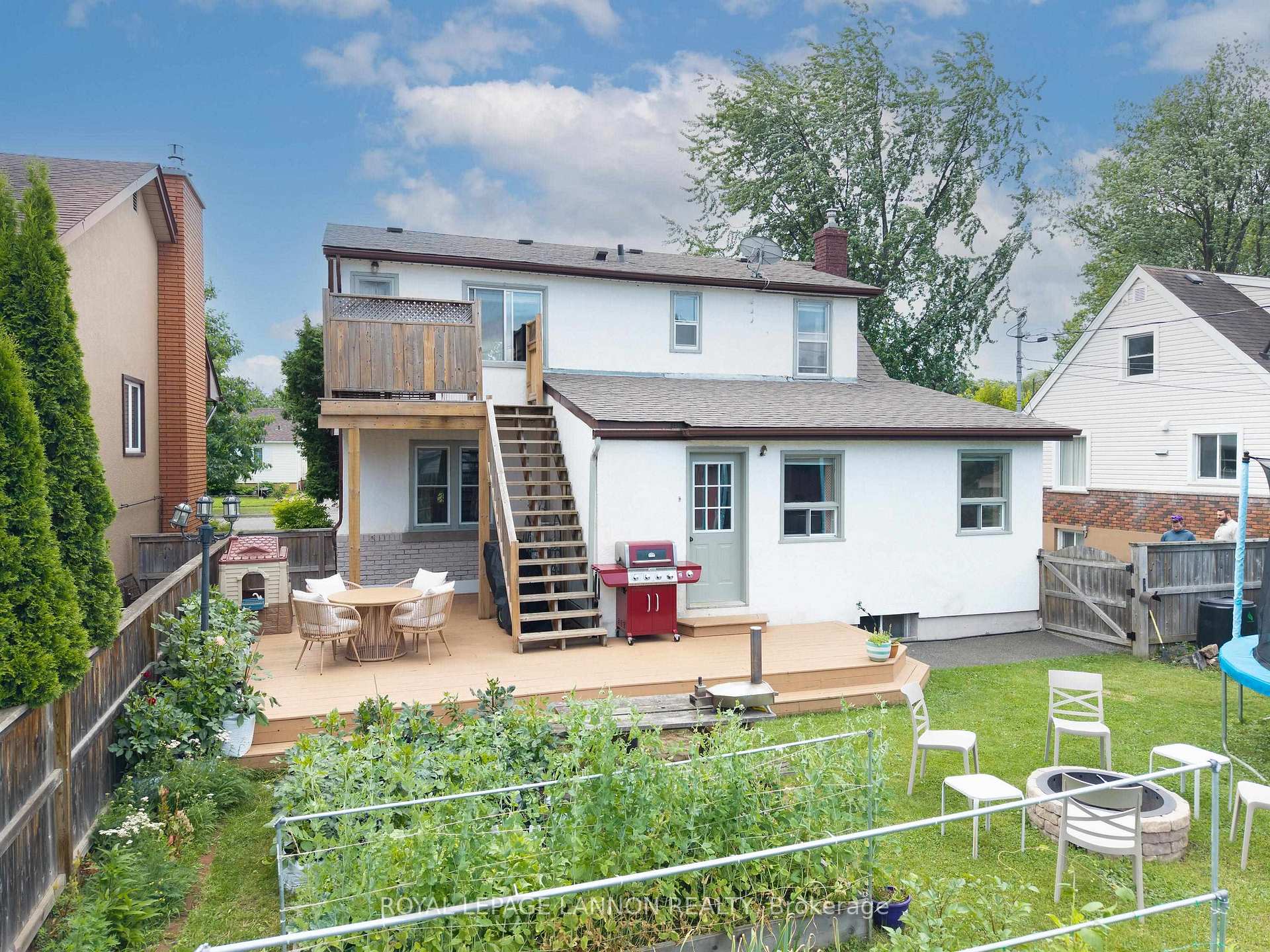 Photo 38 of 2029 Hamilton Ave., Thunder Bay, Hyde Park — HOMEH