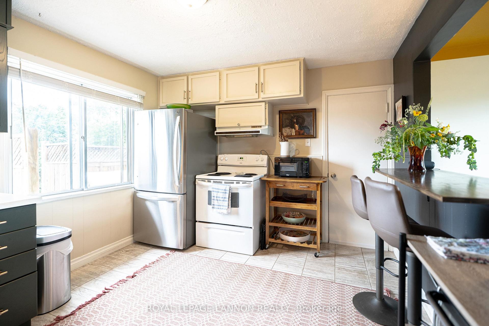 Photo 50 of 2029 Hamilton Ave., Thunder Bay, Hyde Park — HOMEH